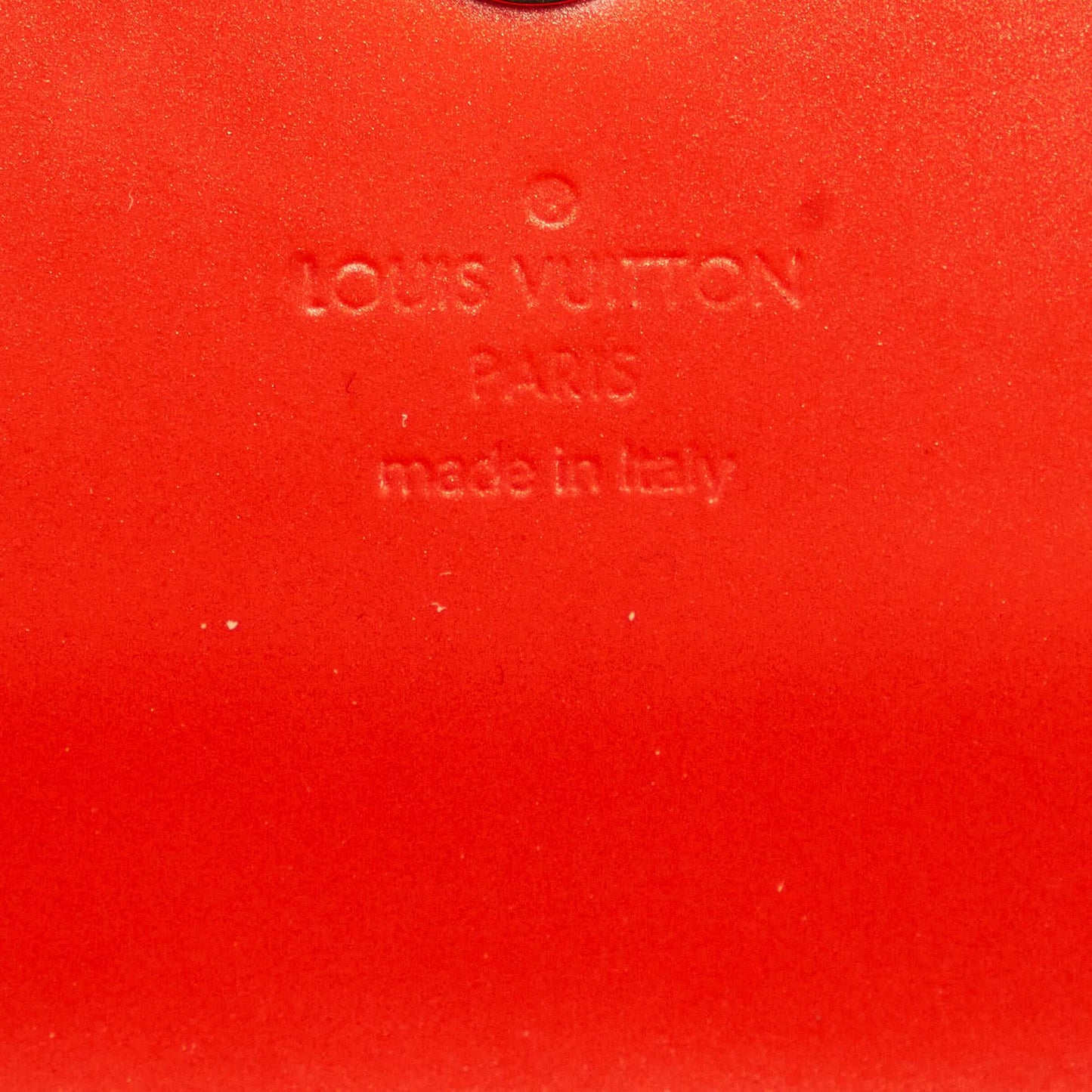 Louis Vuitton Sobe Patent Leather Clutch Bag (SHG-29972)
