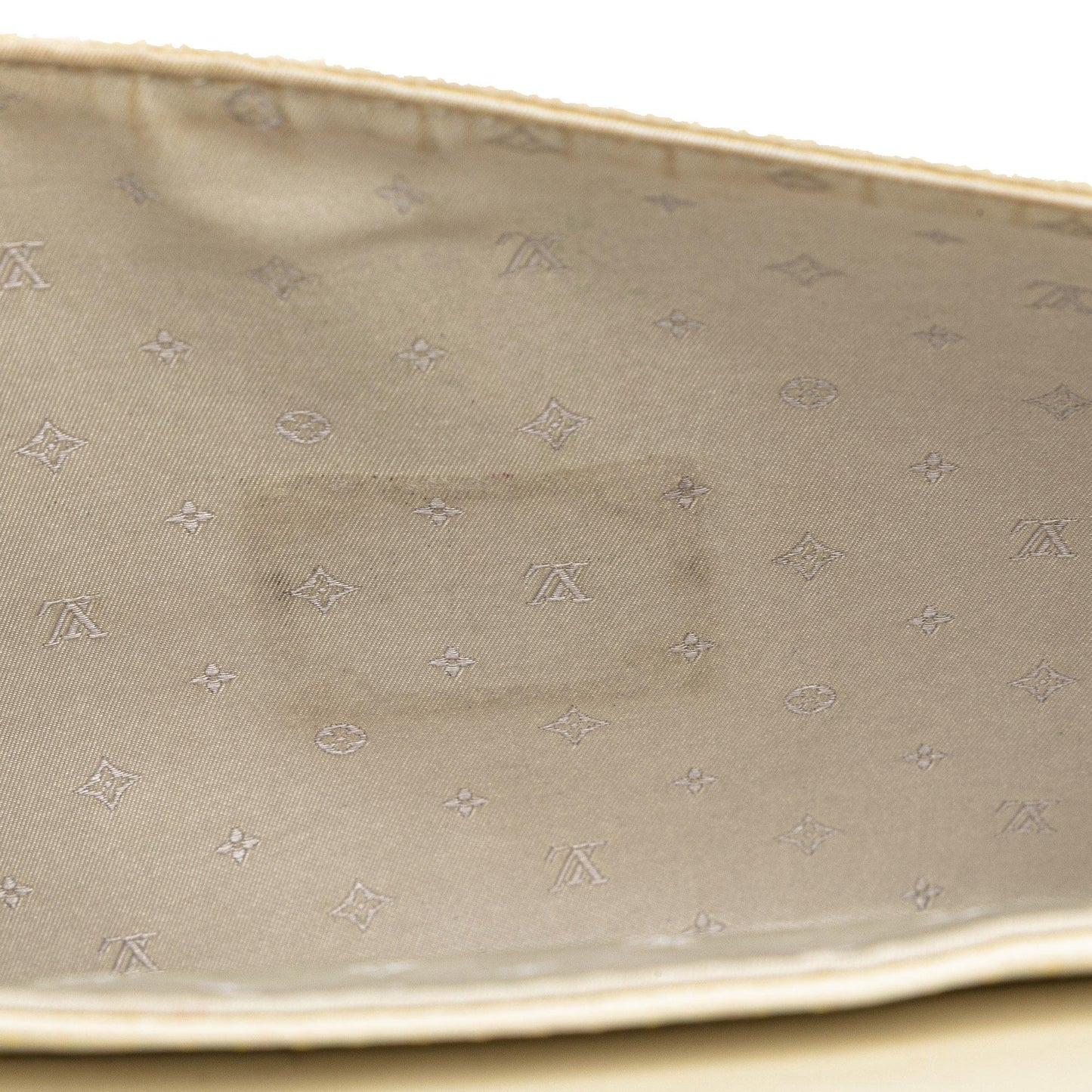 Louis Vuitton Suhali LAimable