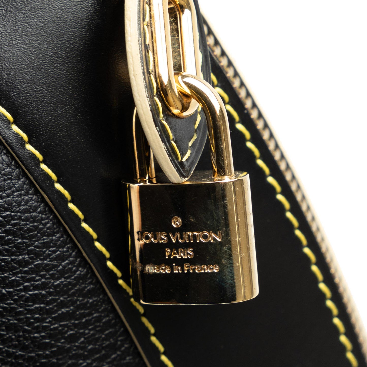 Louis Vuitton Suhali Lockit Clutch (SHG-5JNfts)