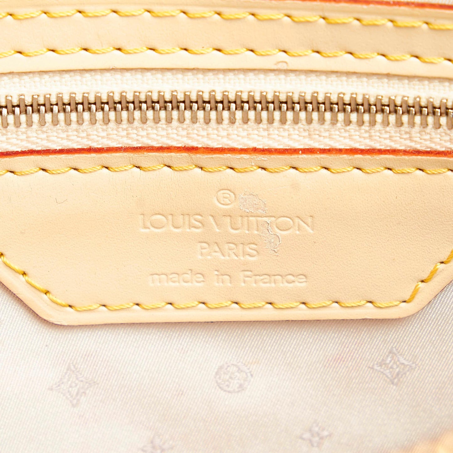 Louis Vuitton Suhali Lockit MM (SHG-30640)