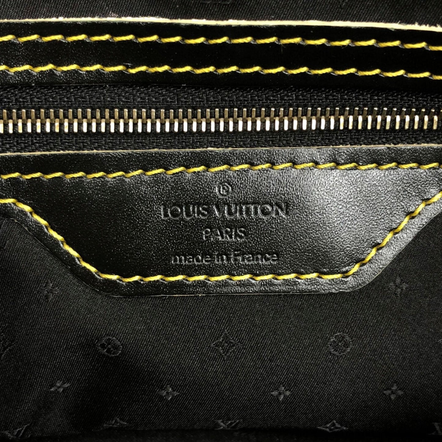 Louis Vuitton Suhali Lockit MM (SHG-eZywrF)