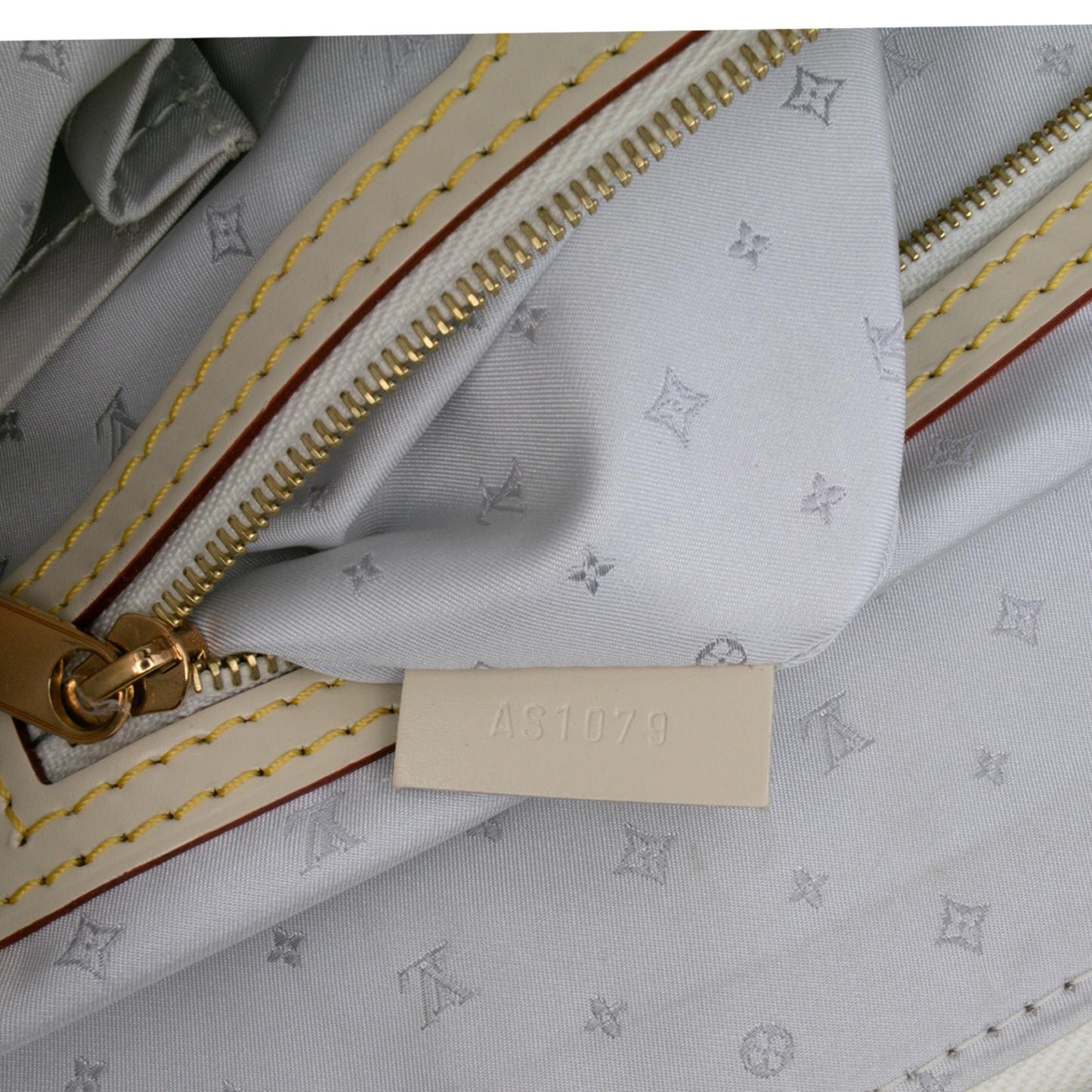 Louis Vuitton Suhali Lockit MM