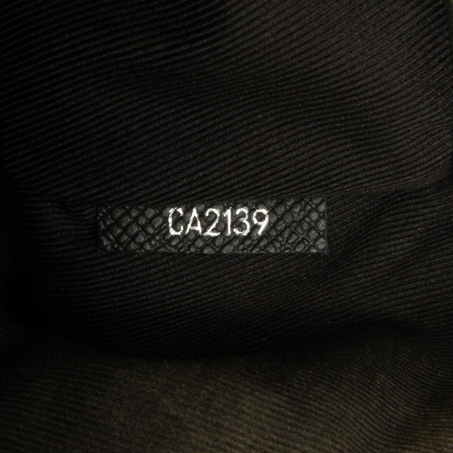 Louis Vuitton Taiga Alex Messenger BB (SHG-2t8gAJ)
