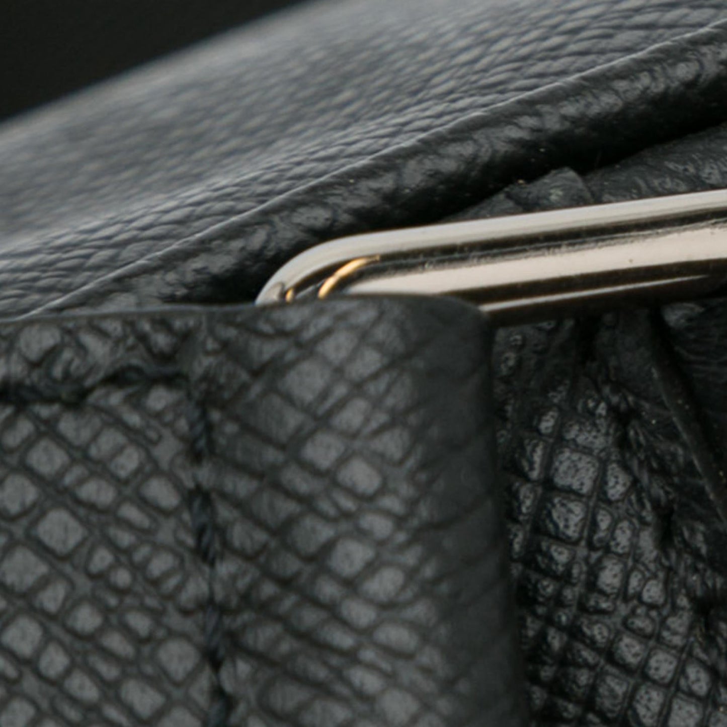 Louis Vuitton Taiga Alex Messenger BB (SHG-2t8gAJ)