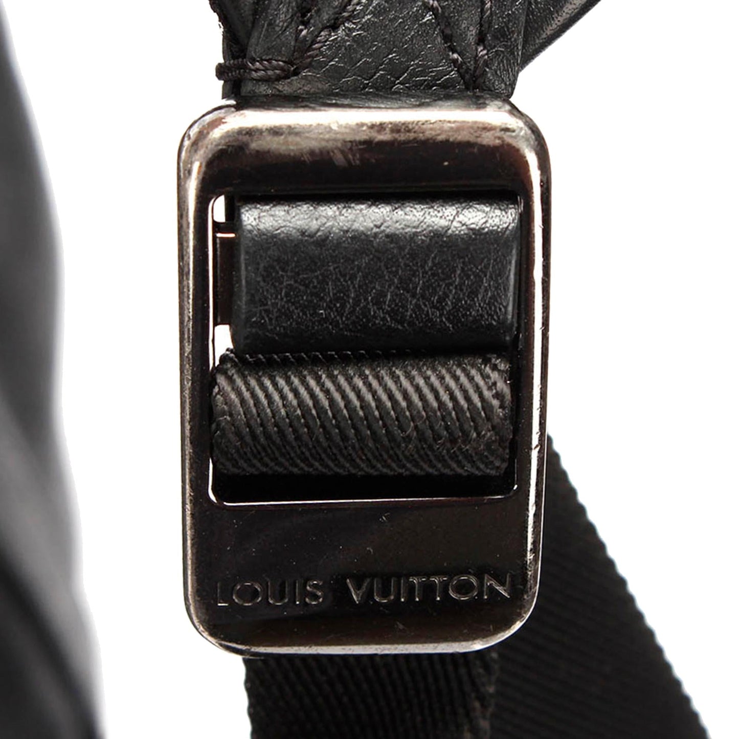Louis Vuitton Taiga Apollo