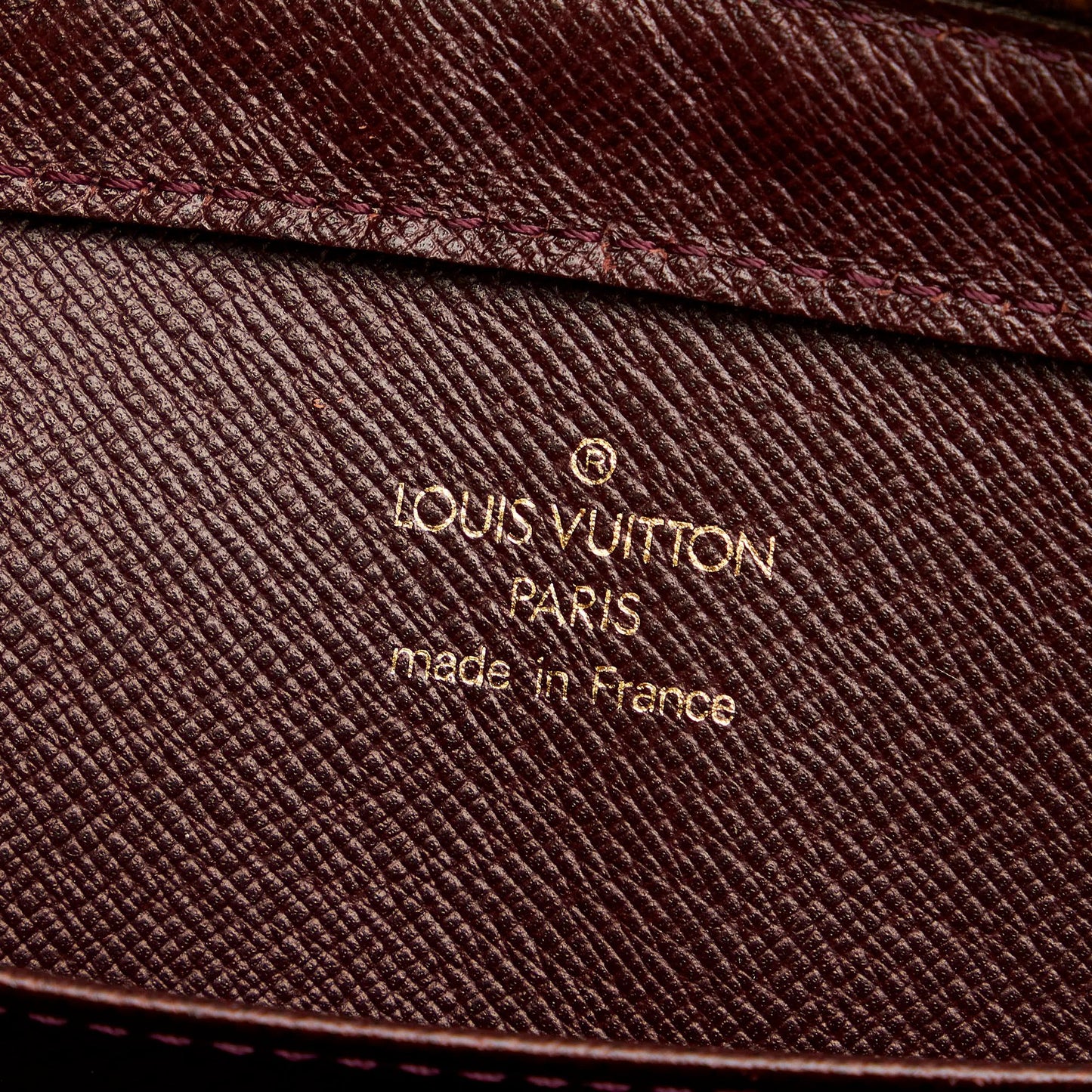 Louis Vuitton Taiga Baikal (SHG-28546)