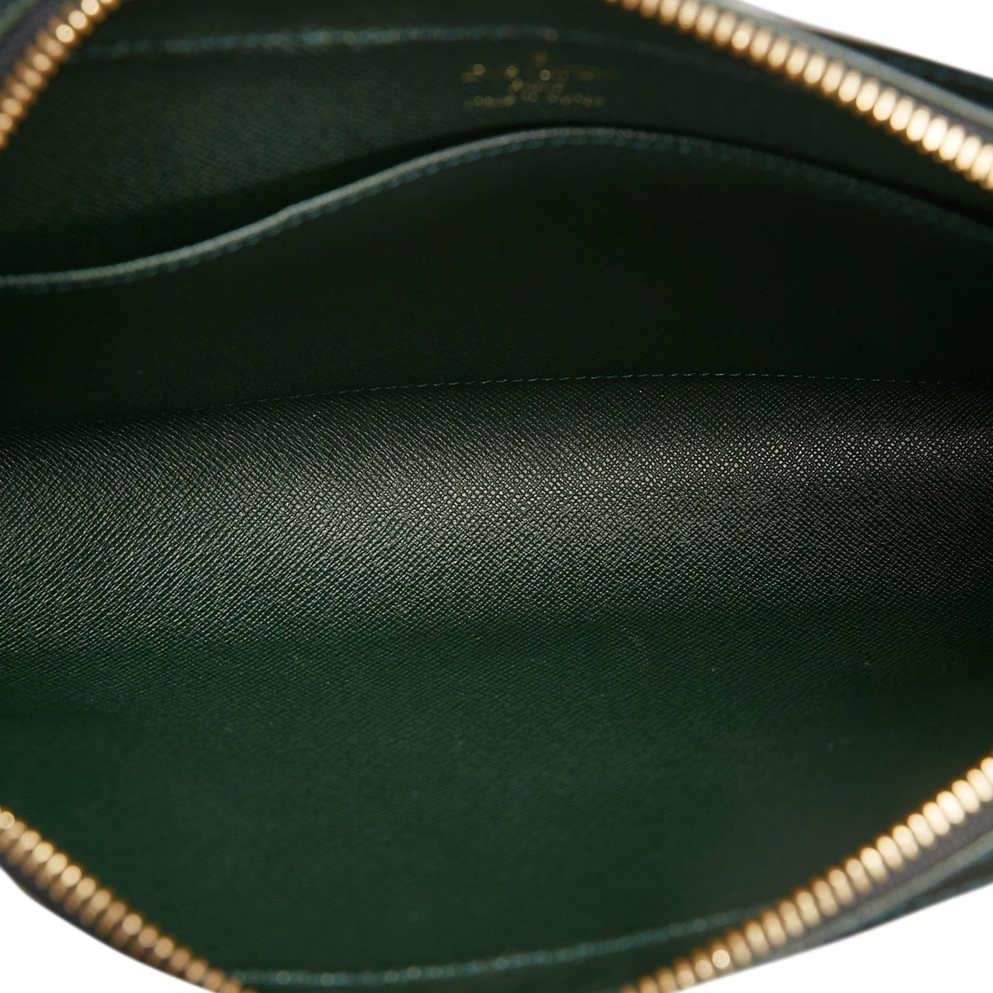 Louis Vuitton Taiga Baikal (SHG-5Q5zgc)