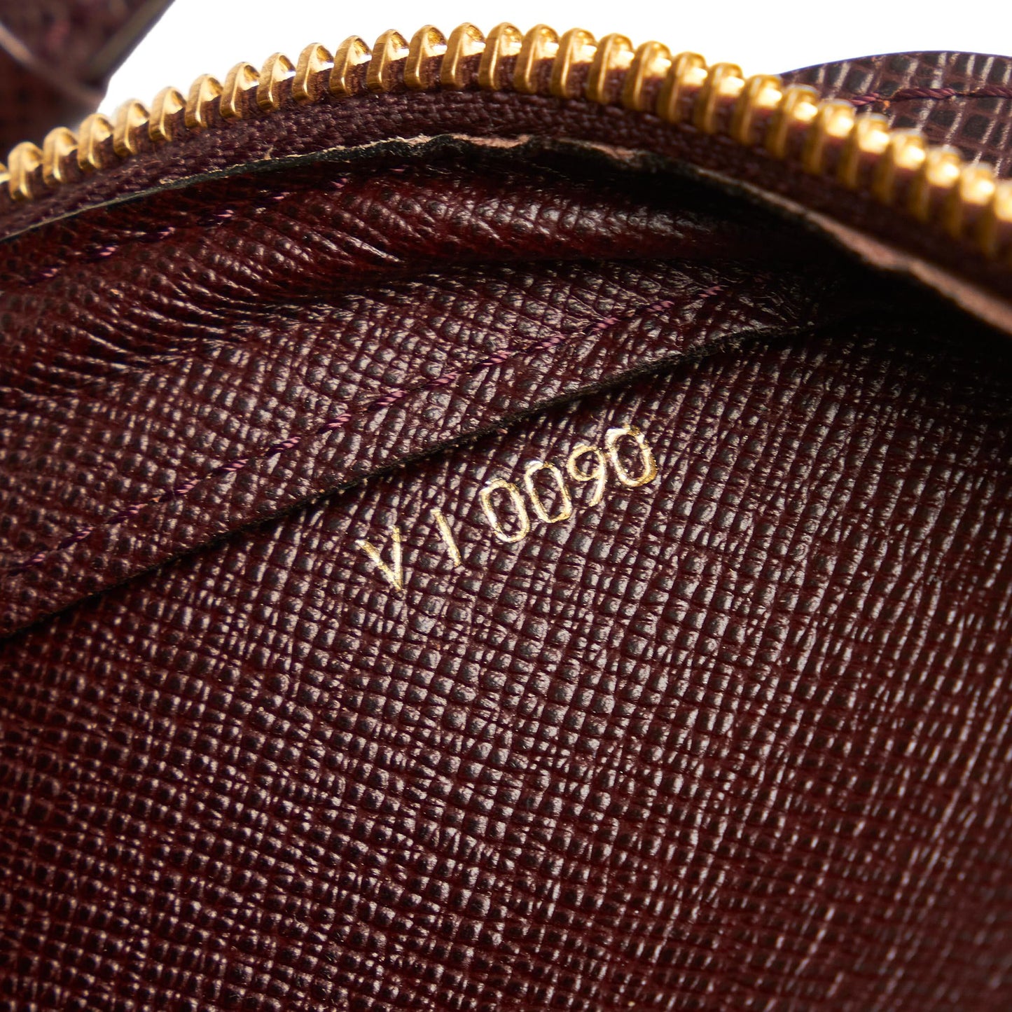Louis Vuitton Taiga Baikal (SHG-t2akVP)