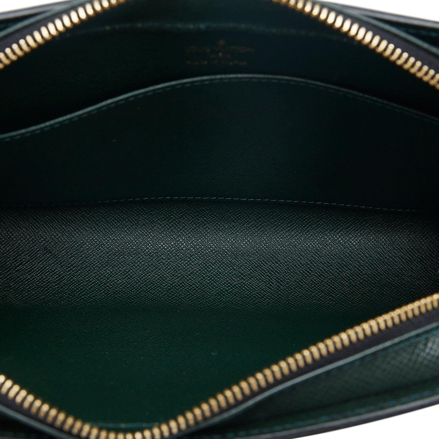 Louis Vuitton Taiga Baikal (SHG-30ZBt7)