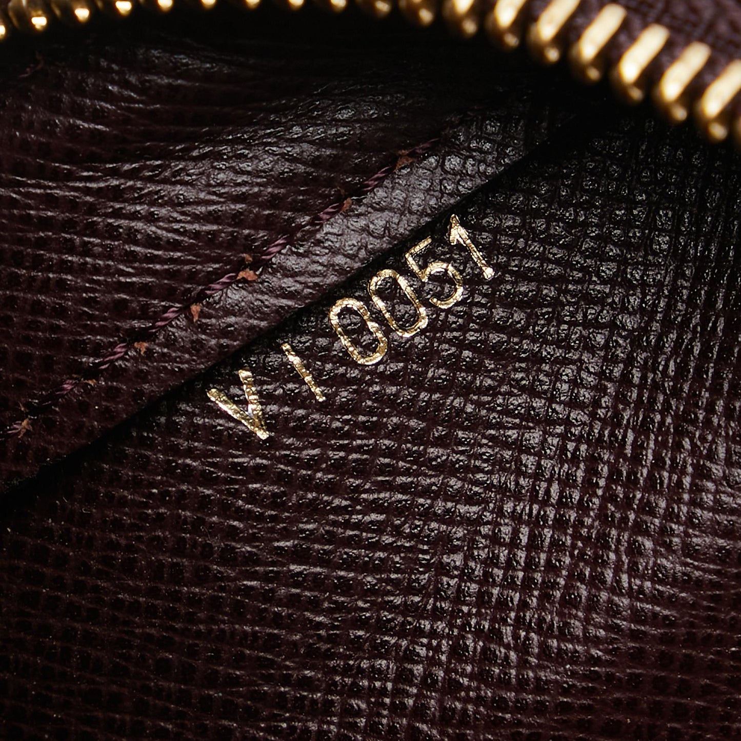 Louis Vuitton Taiga Baikal (SHG-KHIh5h)