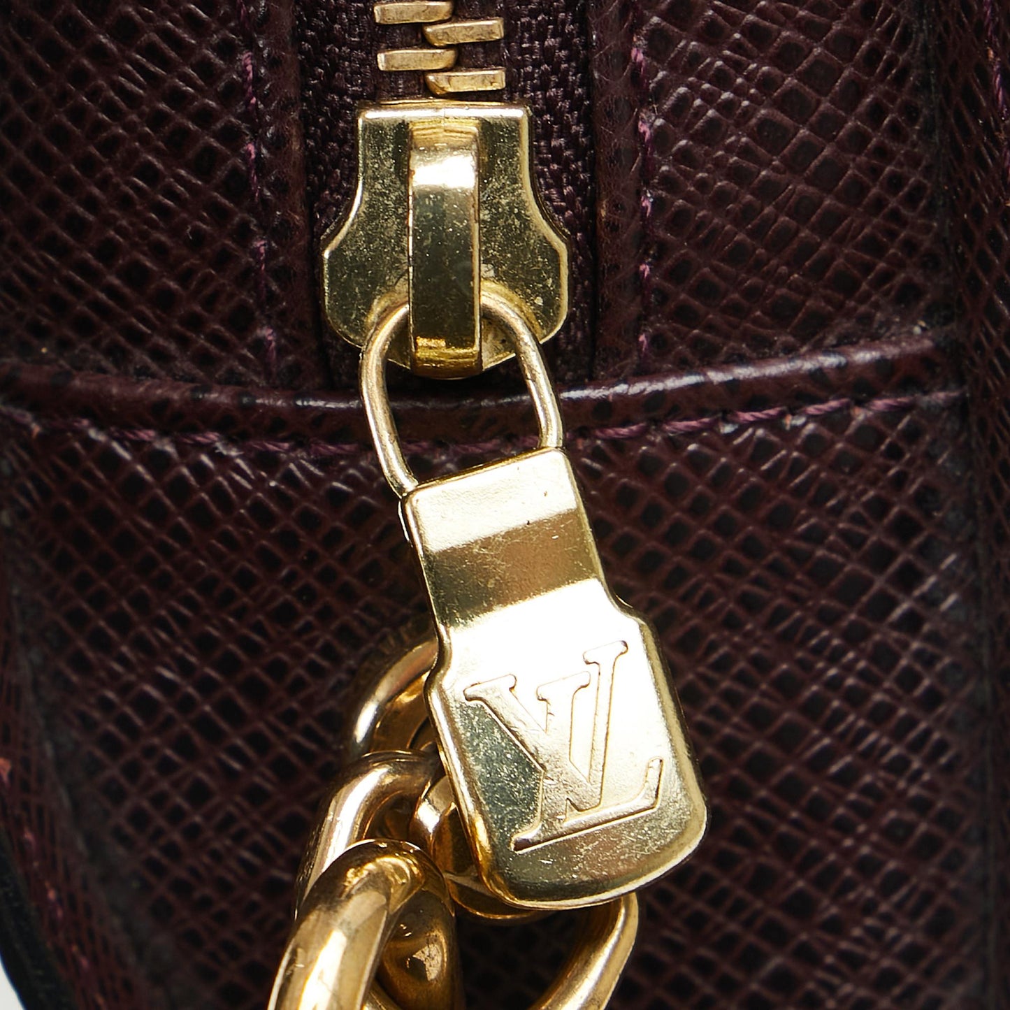 Louis Vuitton Taiga Baikal (SHG-KHIh5h)
