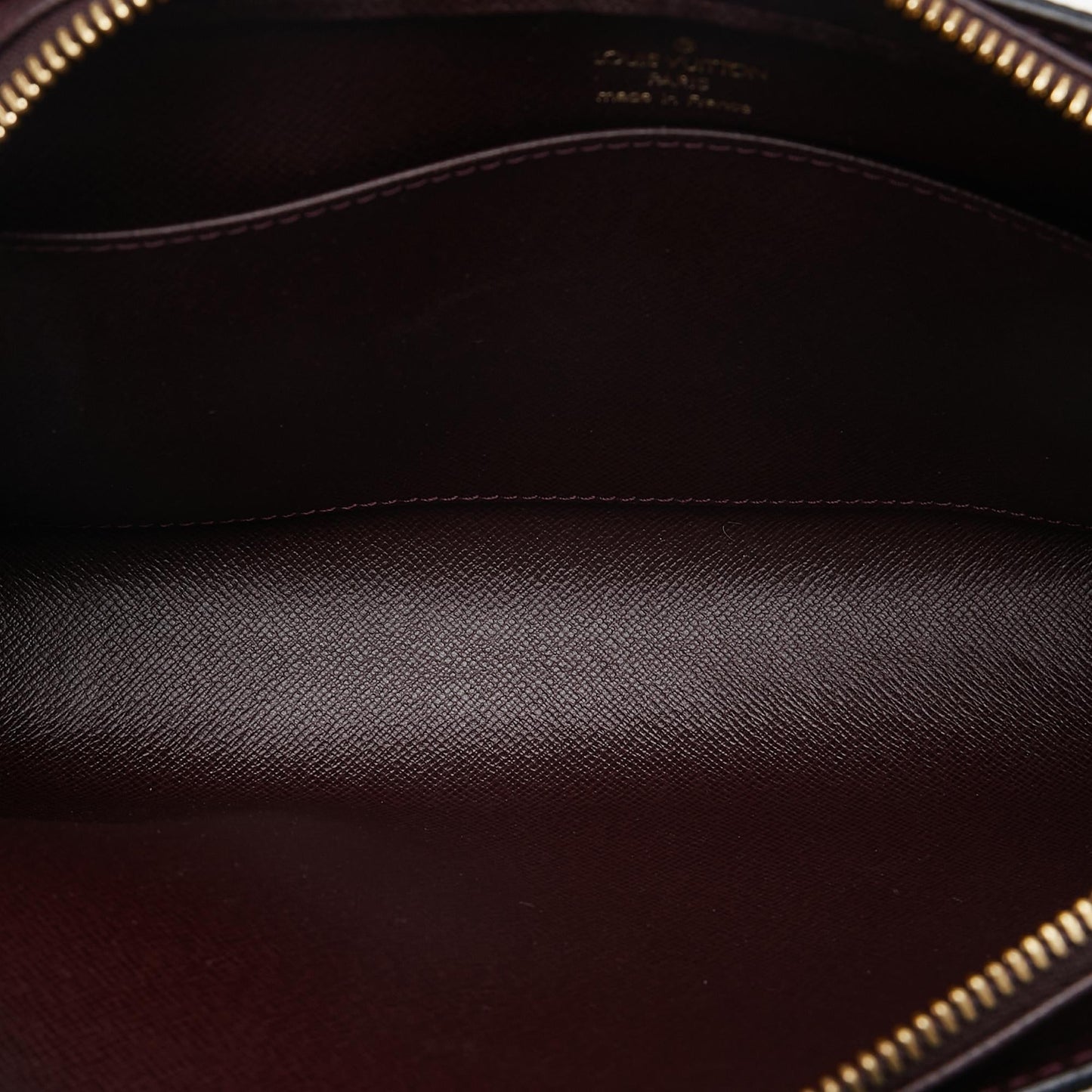 Louis Vuitton Taiga Baikal (SHG-KHIh5h)