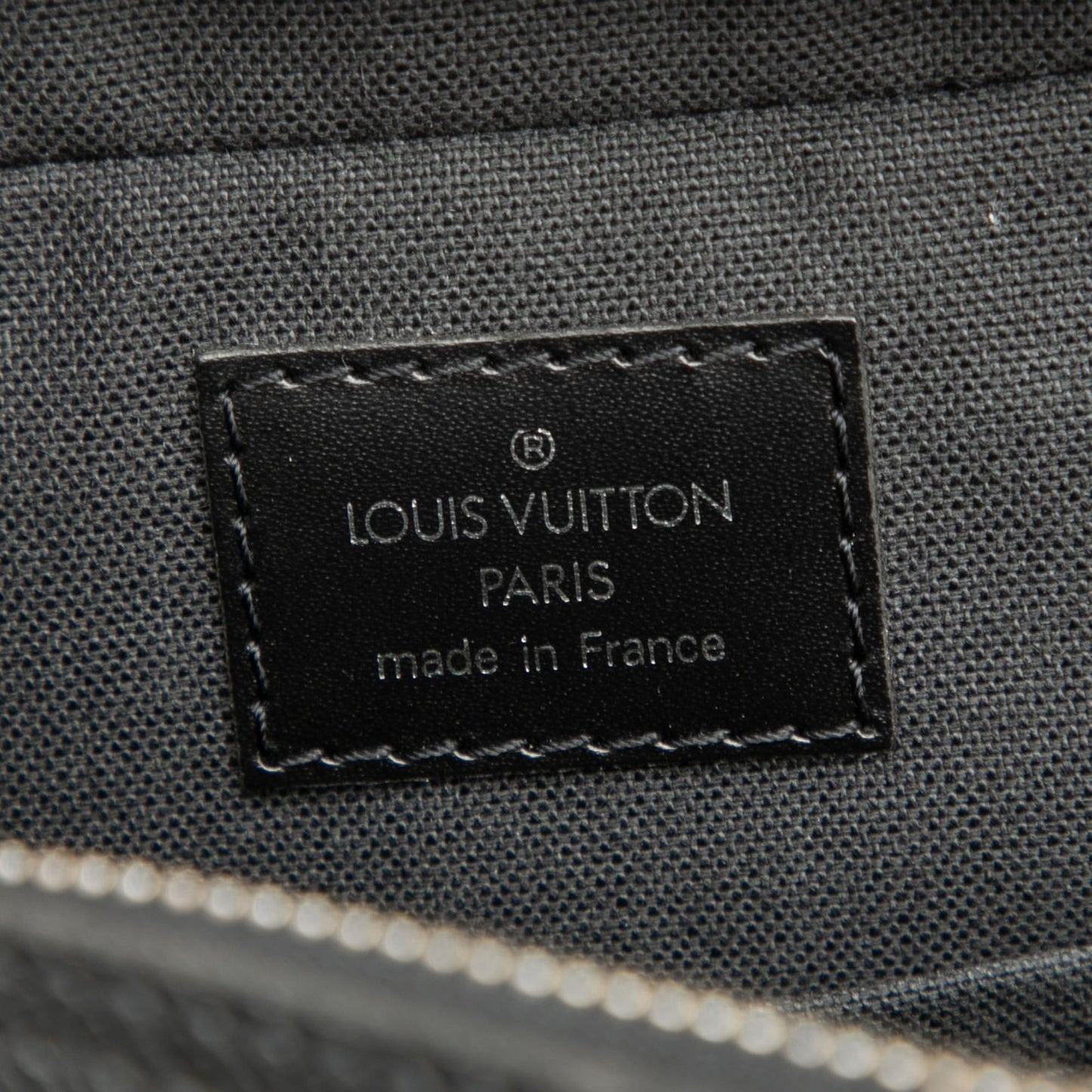 Louis Vuitton Taiga Beluga