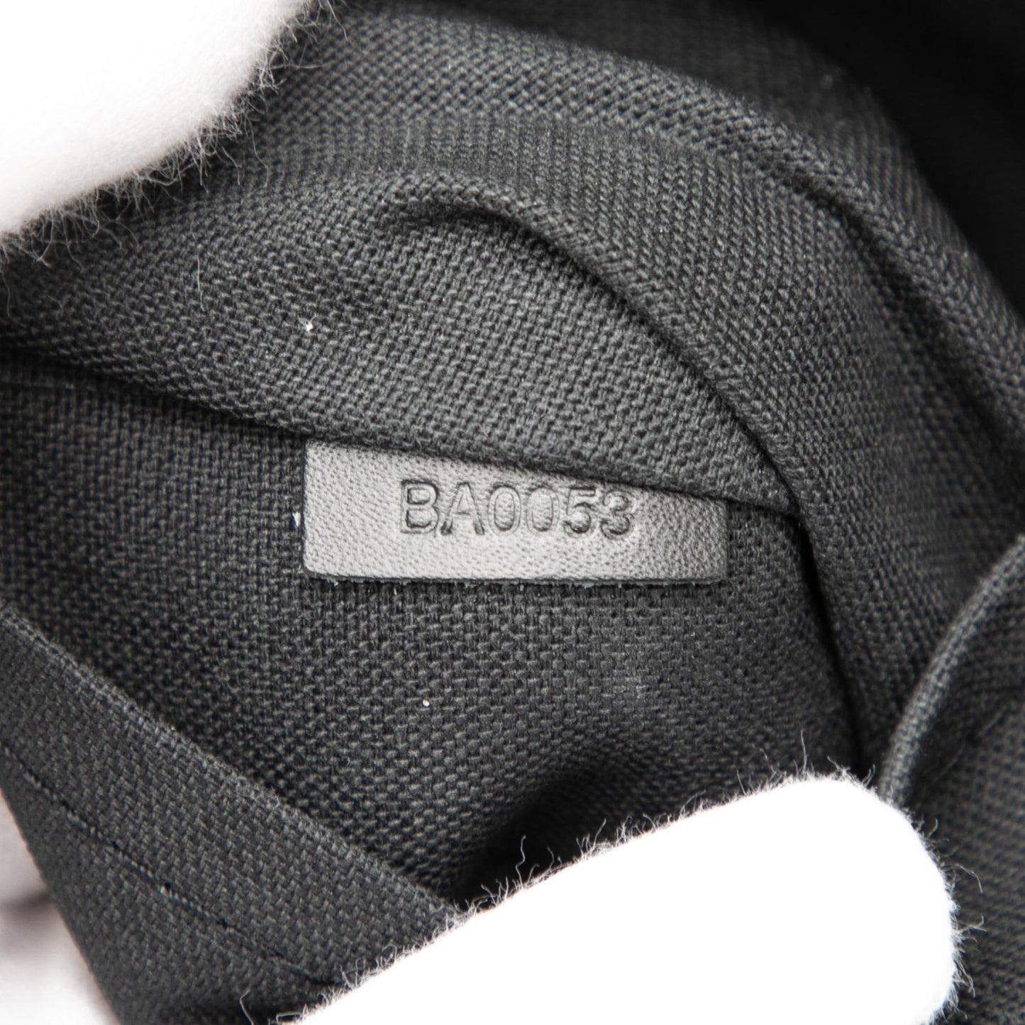 Louis Vuitton Taiga Beluga