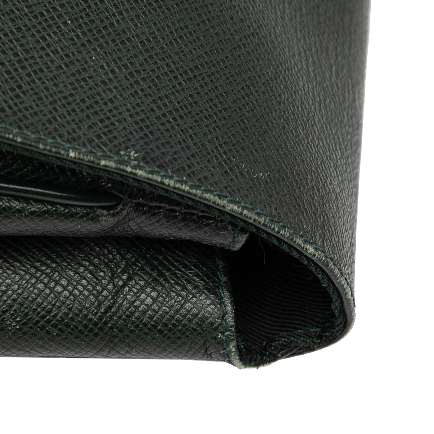 Louis Vuitton Taiga Cassiar