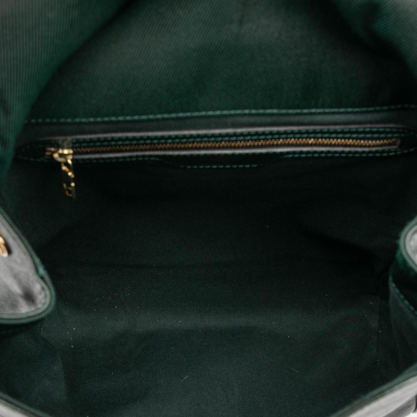 Louis Vuitton Taiga Cassiar