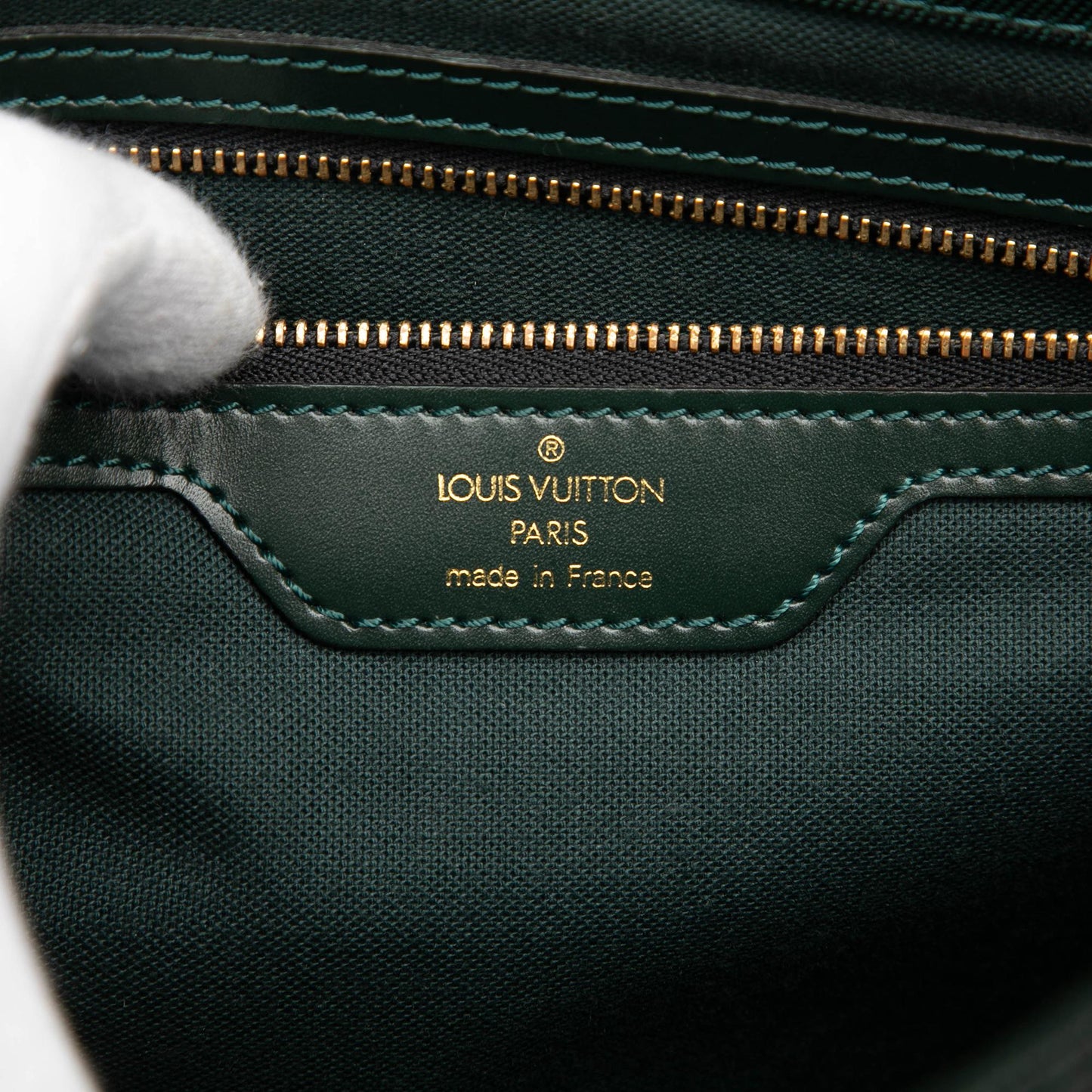 Louis Vuitton Taiga Cassiar