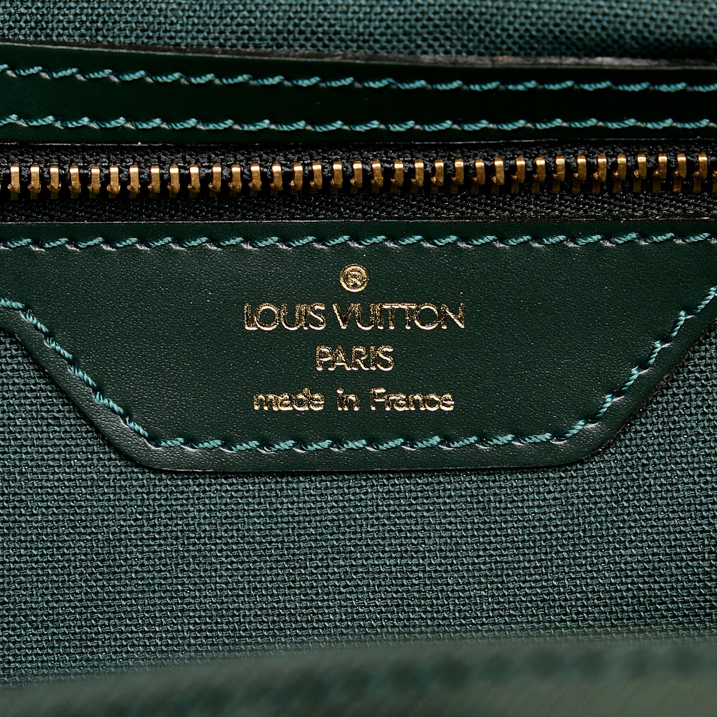 Louis Vuitton Taiga Dersou (SHG-28576)