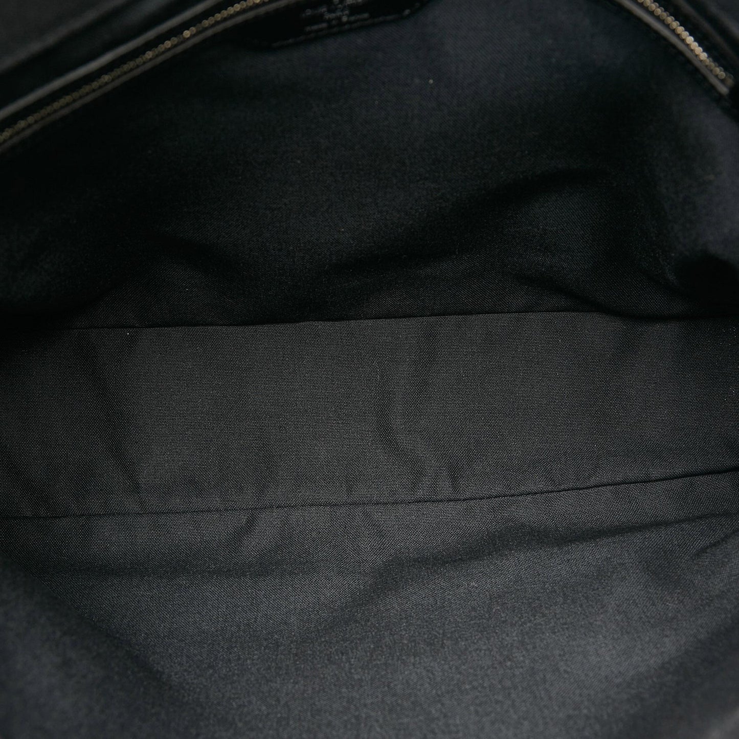 Louis Vuitton Taiga Dersou (SHG-37855)