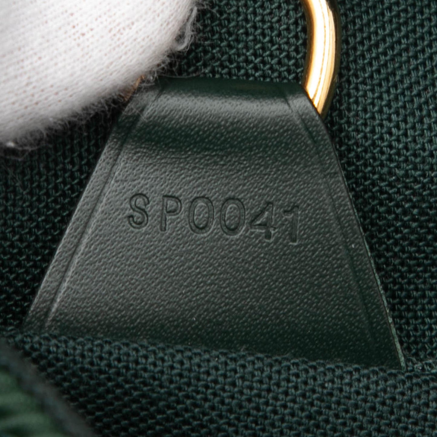 Louis Vuitton Taiga Dersou