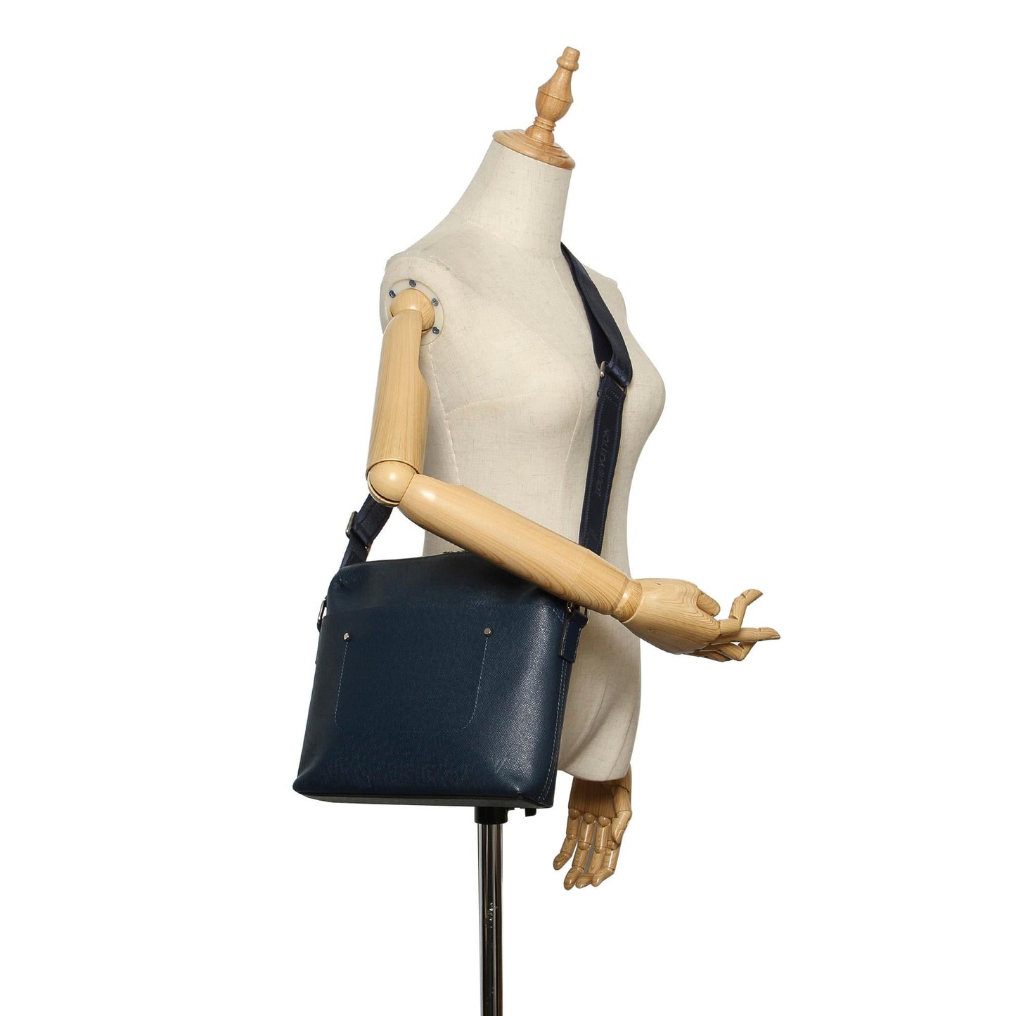 Louis Vuitton Taiga Grigori MM (SHG-37404)