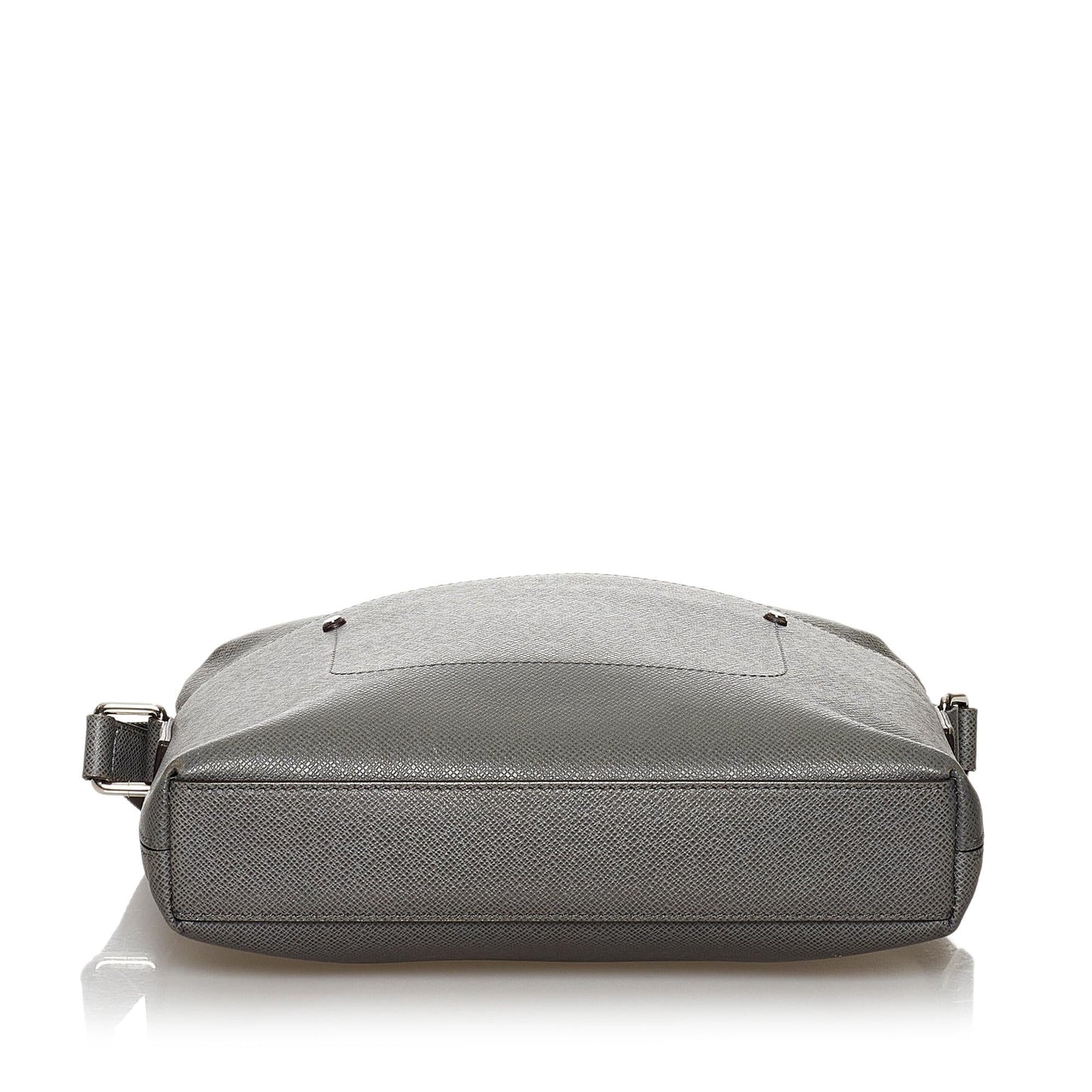 Louis Vuitton Taiga Grigori PM (SHG-29887)