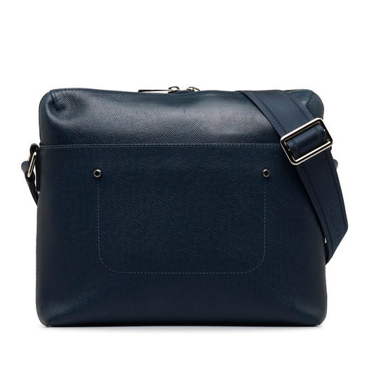 Louis Vuitton Taiga Grigori PM (SHG-cPy5oW)