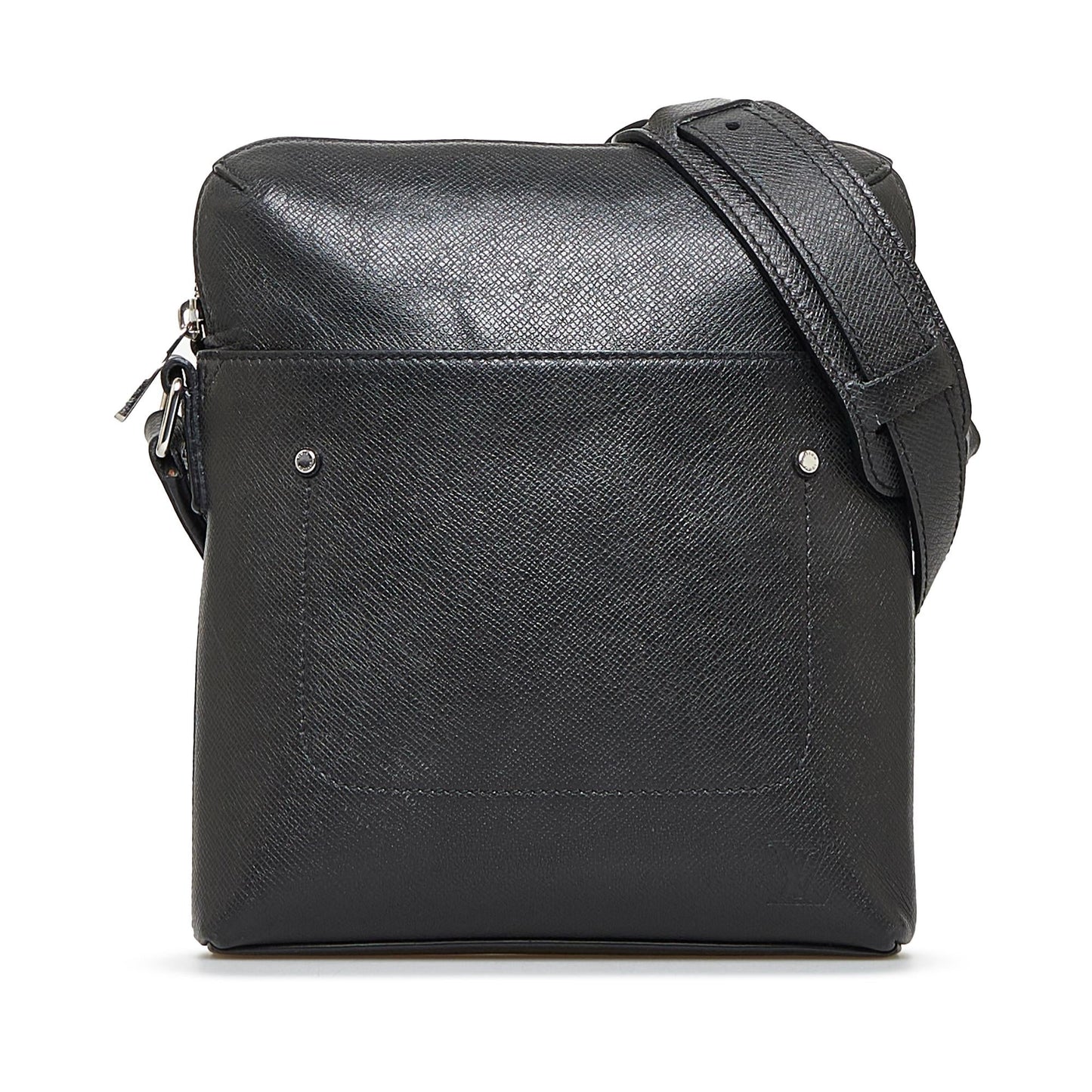 Louis Vuitton Taiga Grigori Pochette (SHG-IVvLdx)