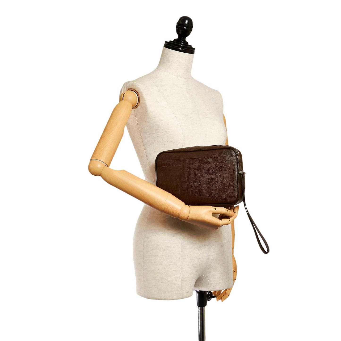 Louis Vuitton Taiga Kaluga Clutch Bag (SHG-28945)