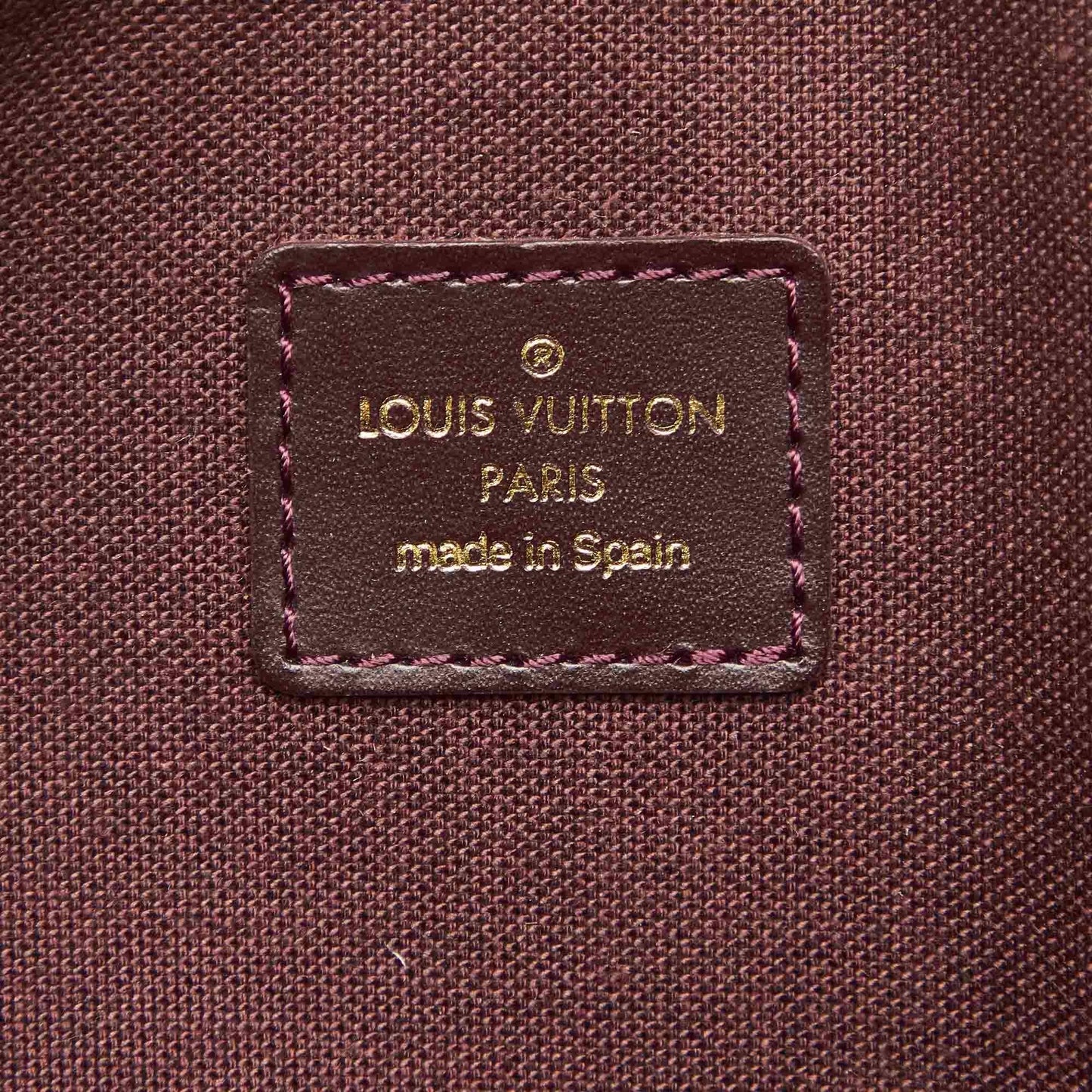 Louis Vuitton Taiga Kaluga Clutch Bag (SHG-iKlNhH)