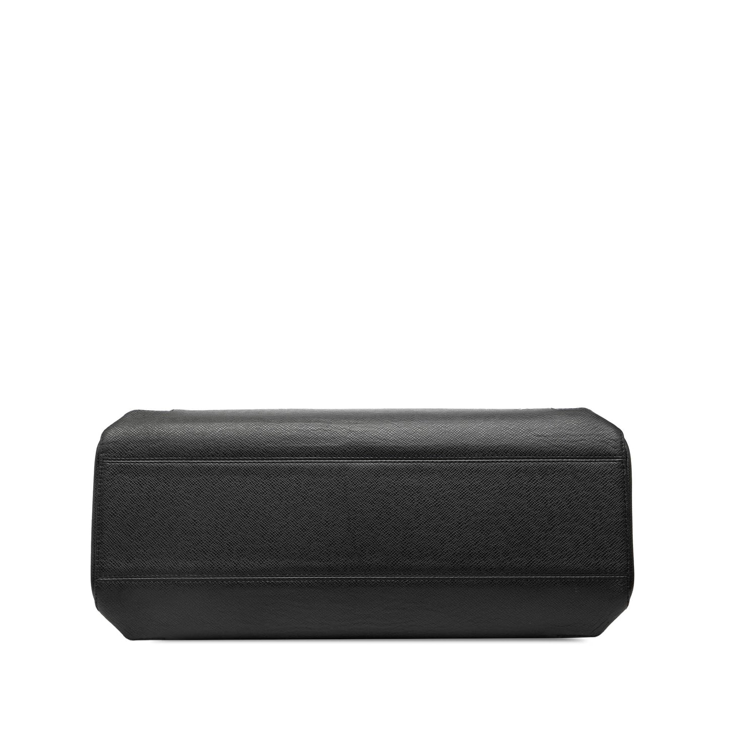 Louis Vuitton Taiga Kasbek GM