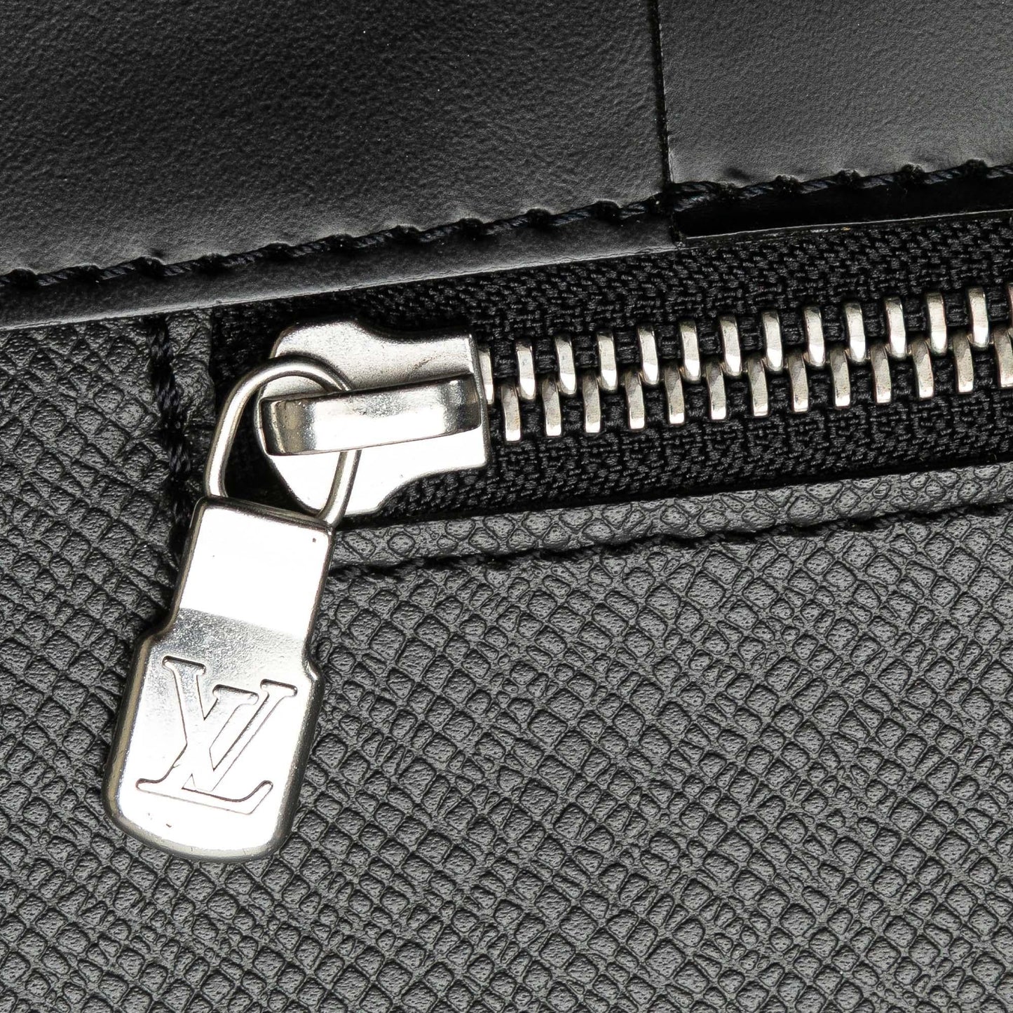 Louis Vuitton Taiga Kasbek PM