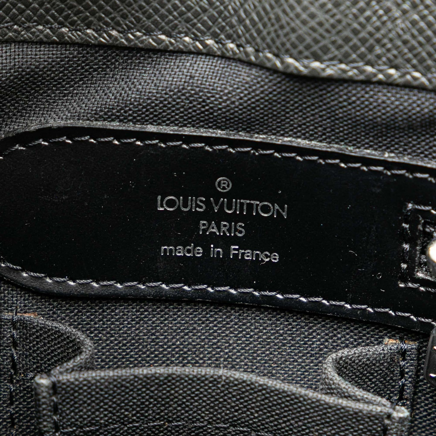 Louis Vuitton Taiga Kasbek PM