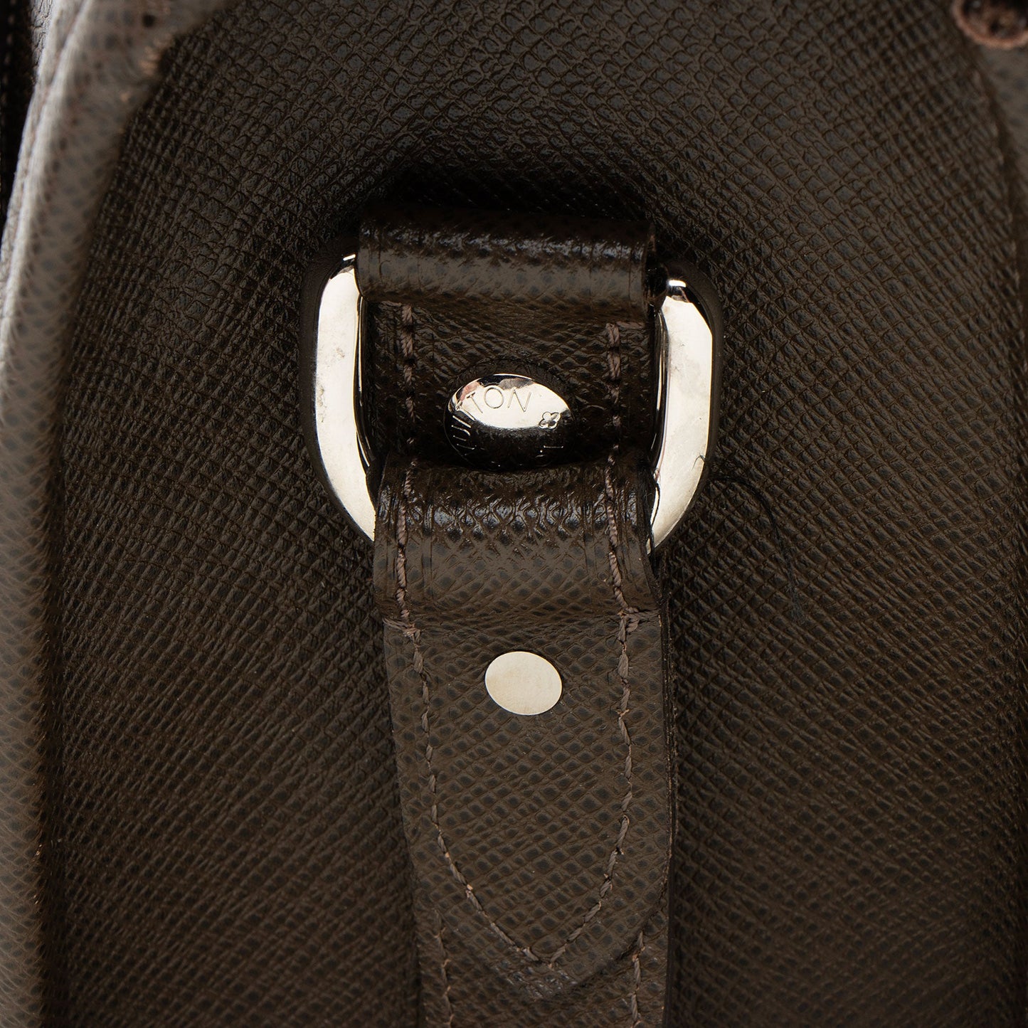 Louis Vuitton Taiga Leather Alexei Messenger