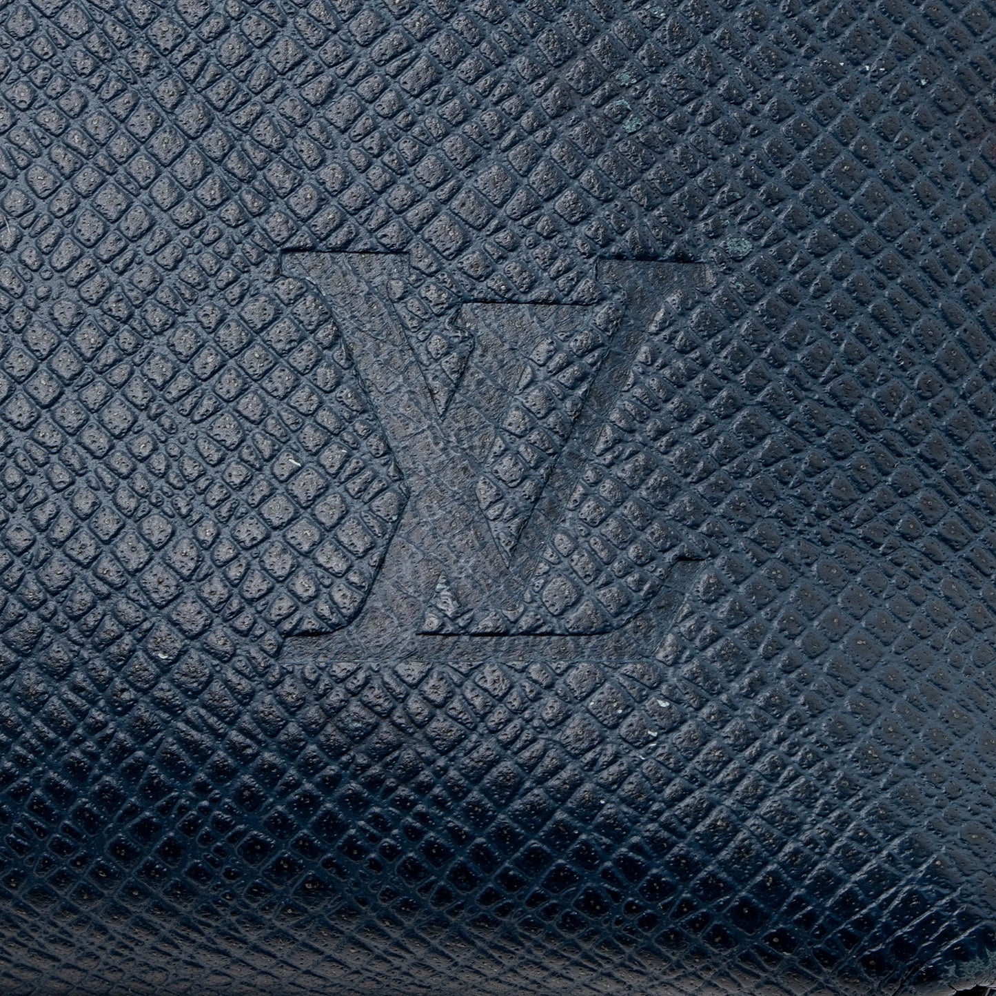 Louis Vuitton Taiga Leather Grigori PM Messenger