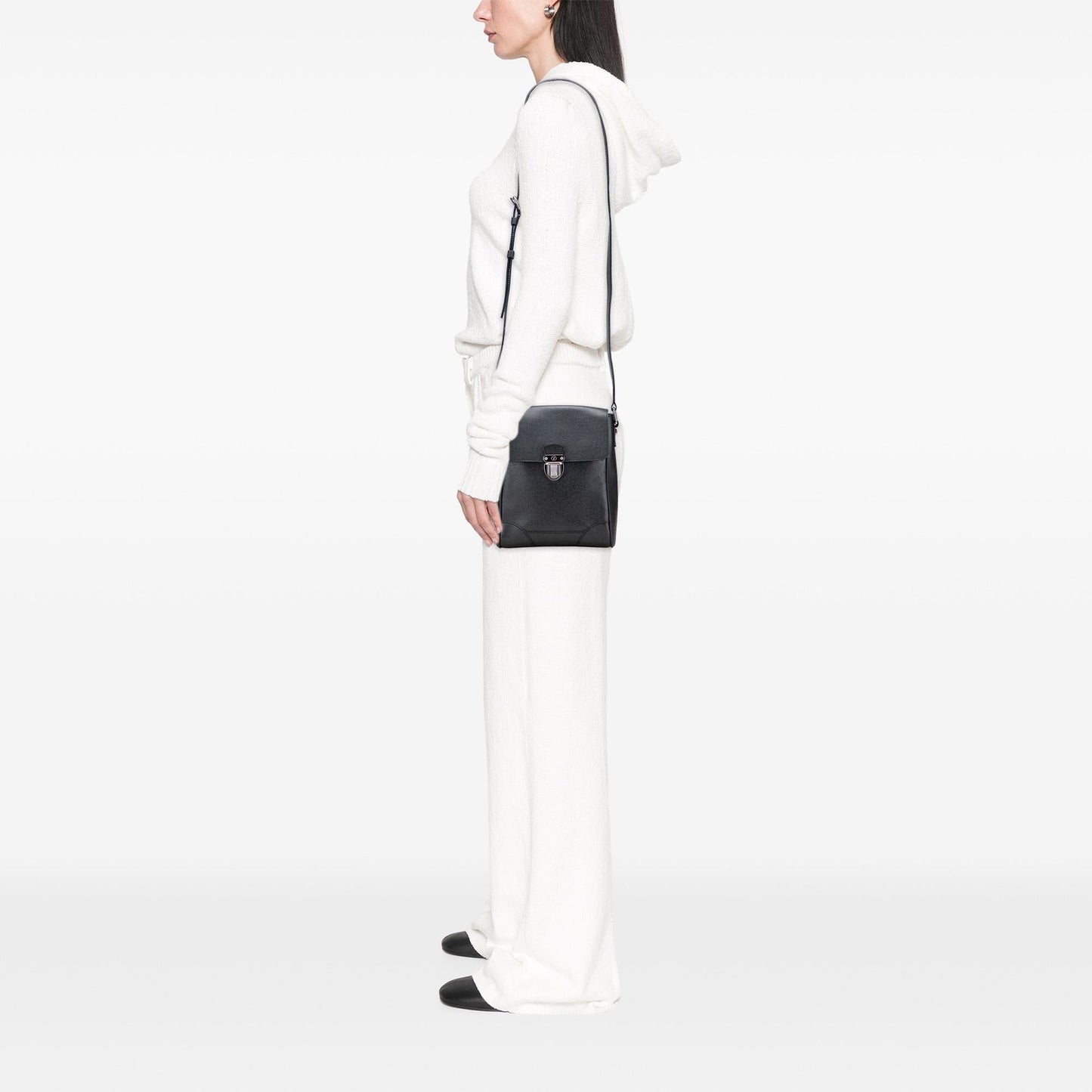 Louis Vuitton Taiga Luca