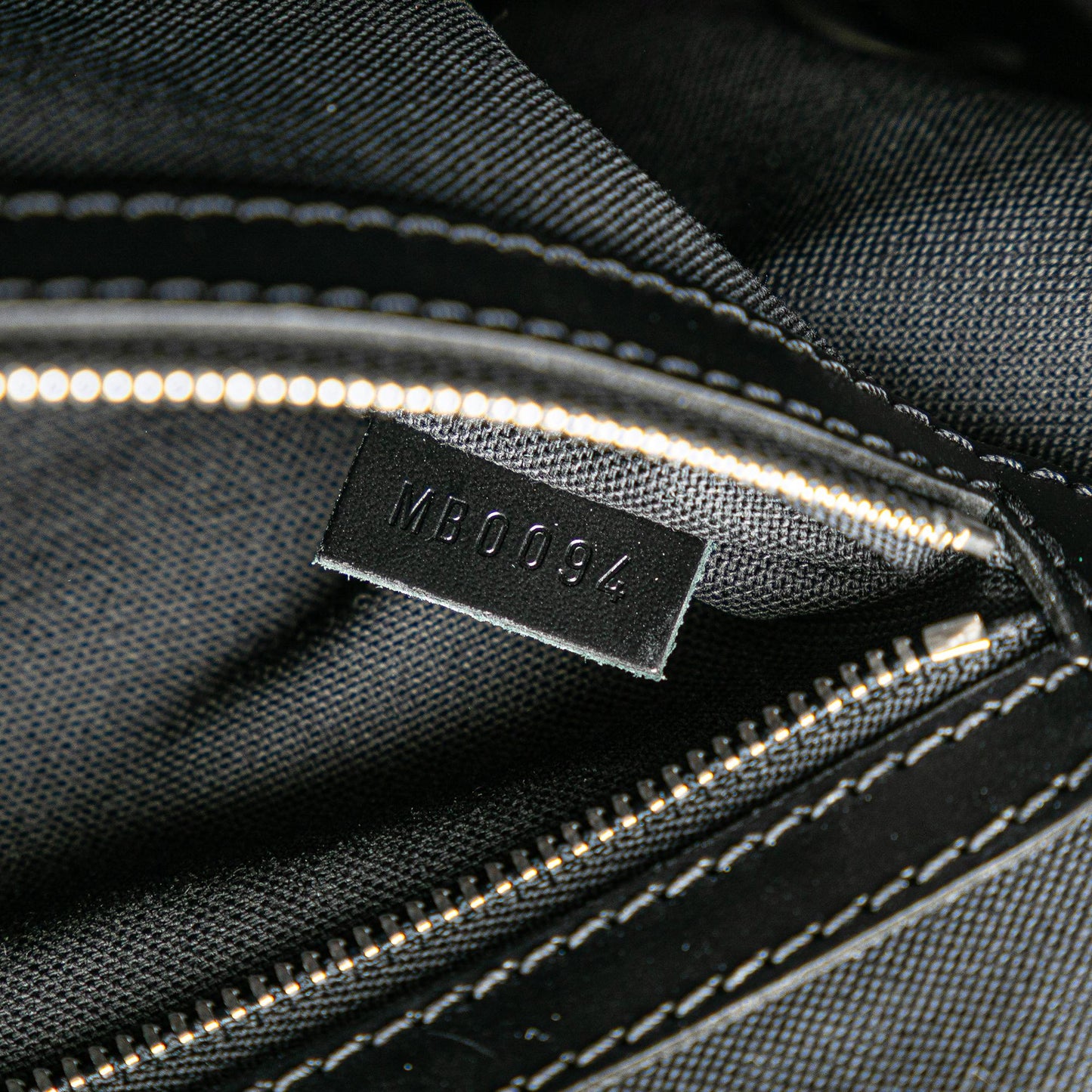 Louis Vuitton Taiga Nevski
