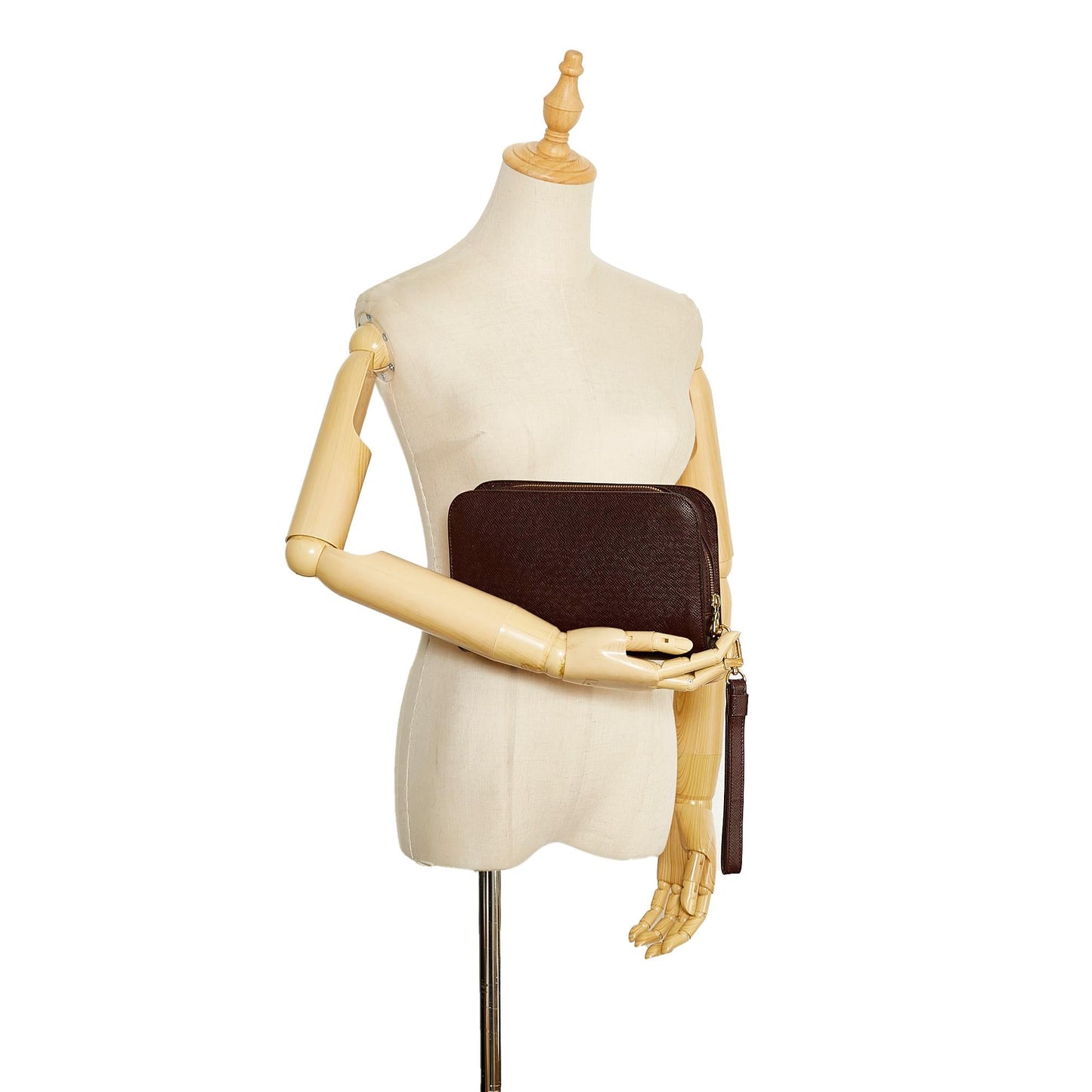 Louis Vuitton Taiga Pochette Baikal (SHG-TvP1vG)