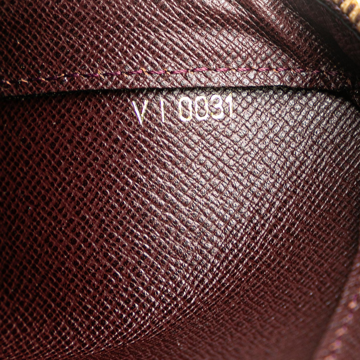 Louis Vuitton Taiga Pochette Baikal