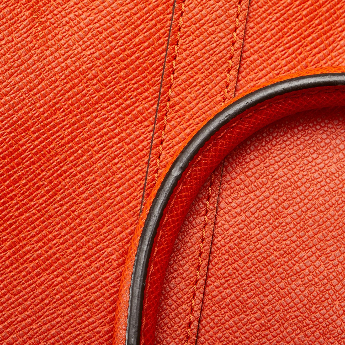Louis Vuitton Taiga Porte-Documents Voyage PM (SHG-AP4Dey)
