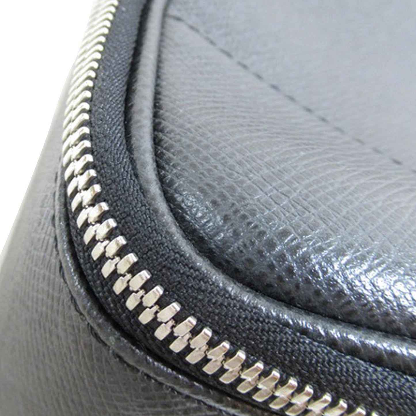 Louis Vuitton Taiga Porte Ordinateur Odessa (SHG-nufyy5)