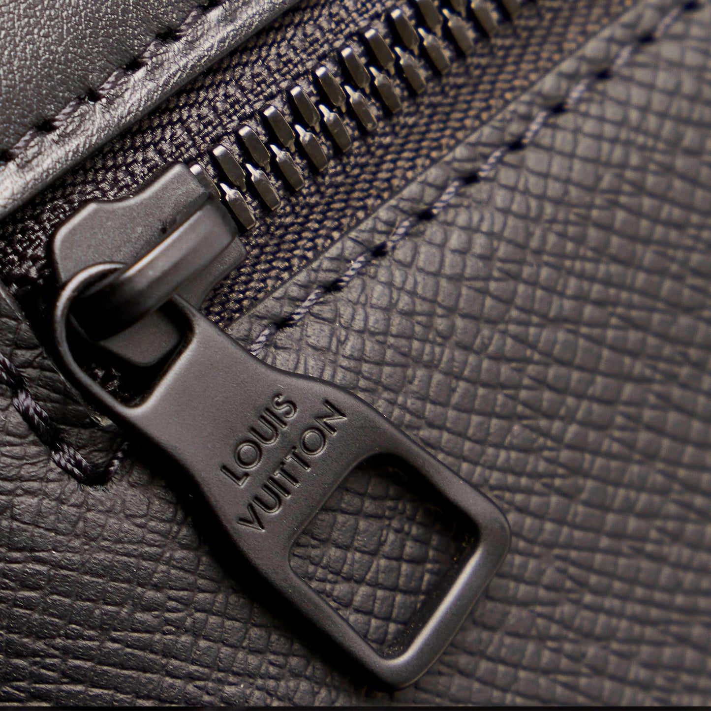 Louis Vuitton Taiga Rainbow Steamer PM
