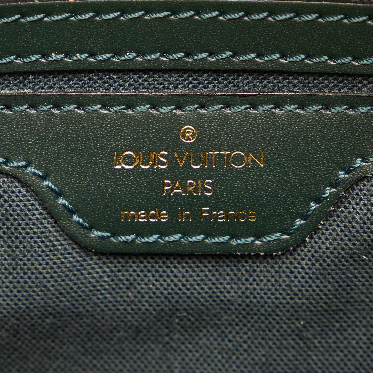 Louis Vuitton Taiga Reporter PM (SHG-28719)