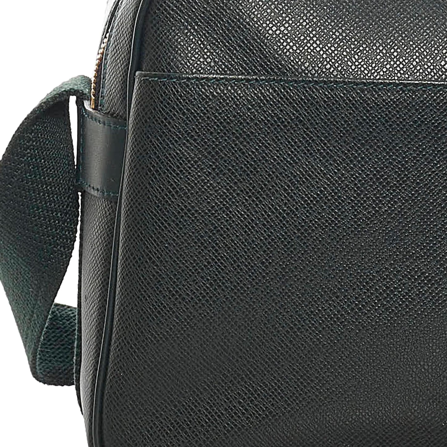 Louis Vuitton Taiga Reporter PM (SHG-28719)