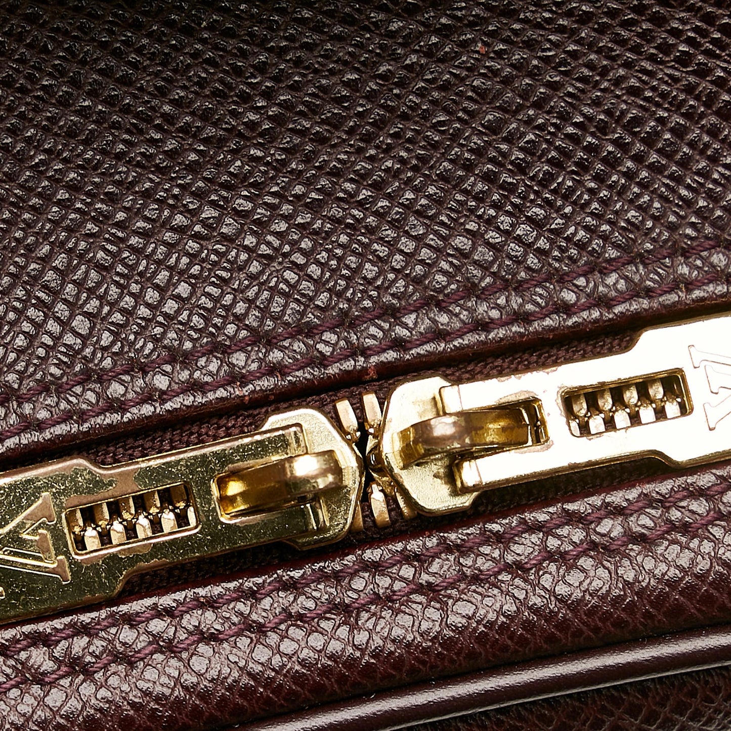Louis Vuitton Taiga Reporter PM (SHG-28848)