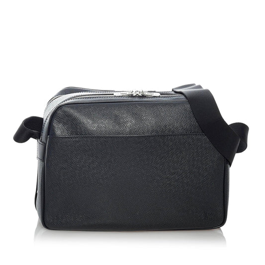 Louis Vuitton Taiga Reporter PM (SHG-30042)