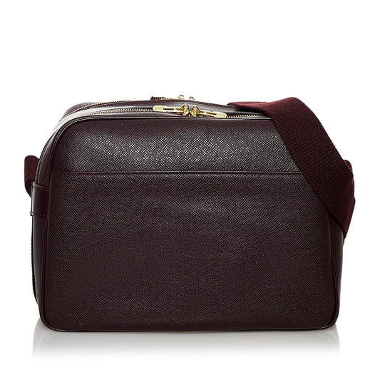 Louis Vuitton Taiga Reporter PM (SHG-30397)