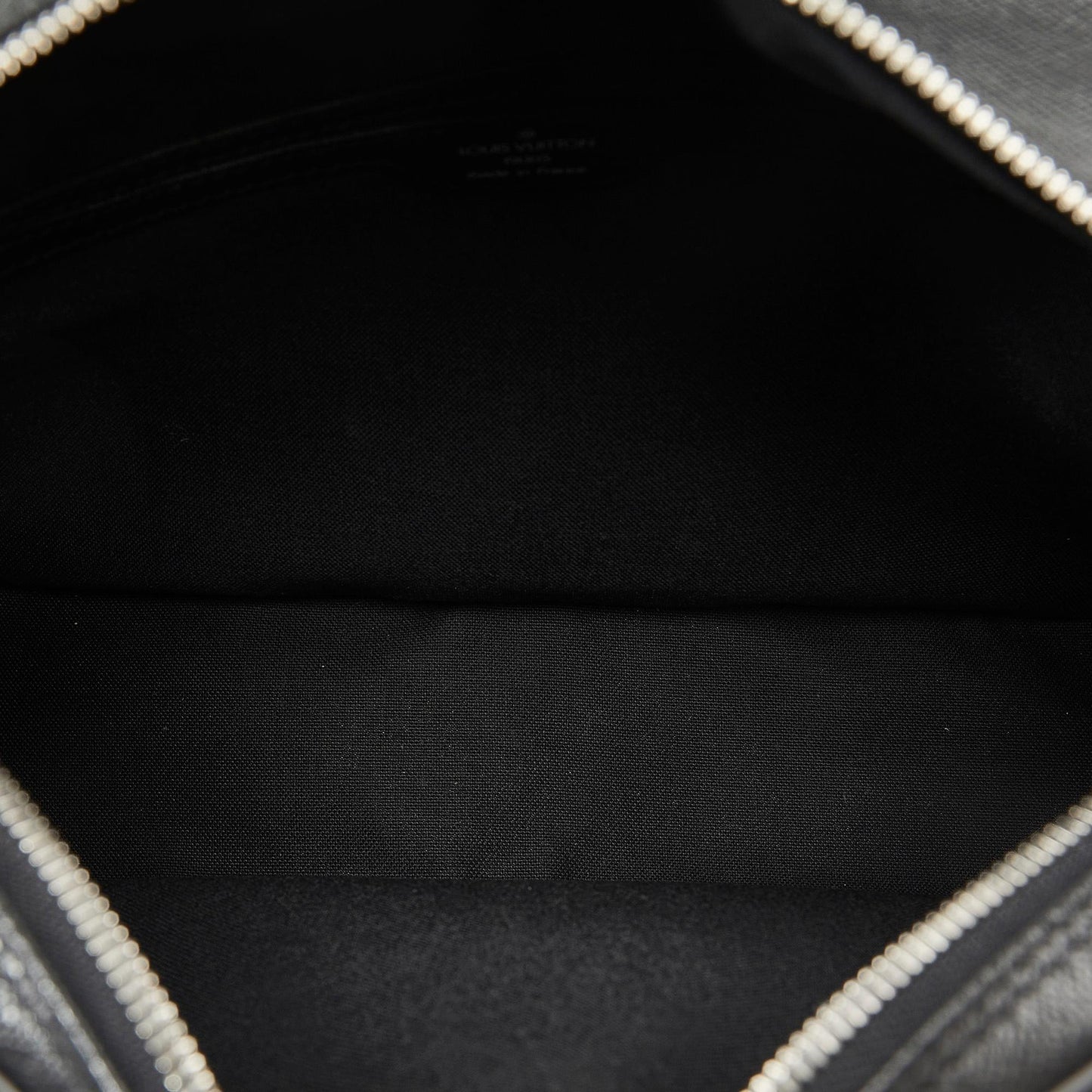 Louis Vuitton Taiga Reporter PM (SHG-4cFj1G)