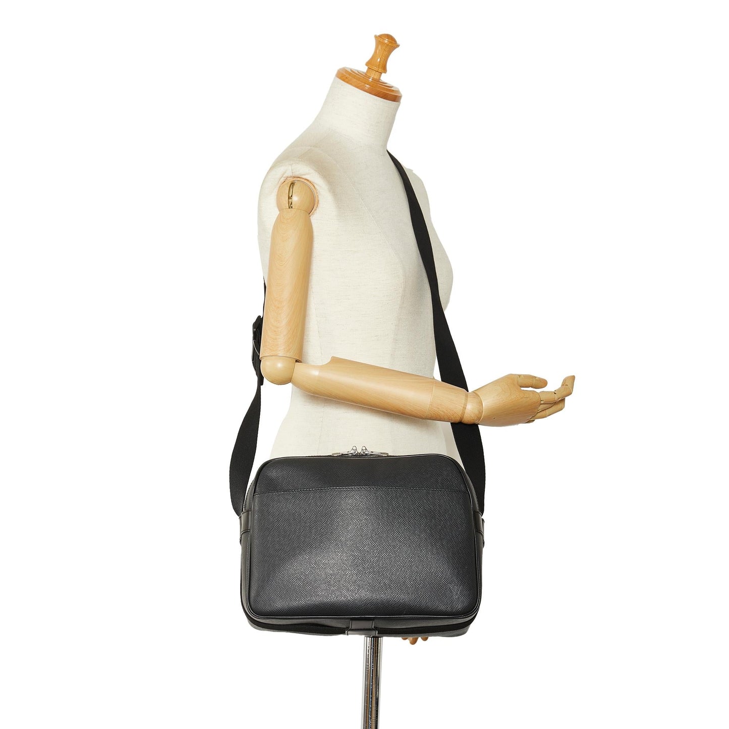 Louis Vuitton Taiga Reporter PM (SHG-4cFj1G)