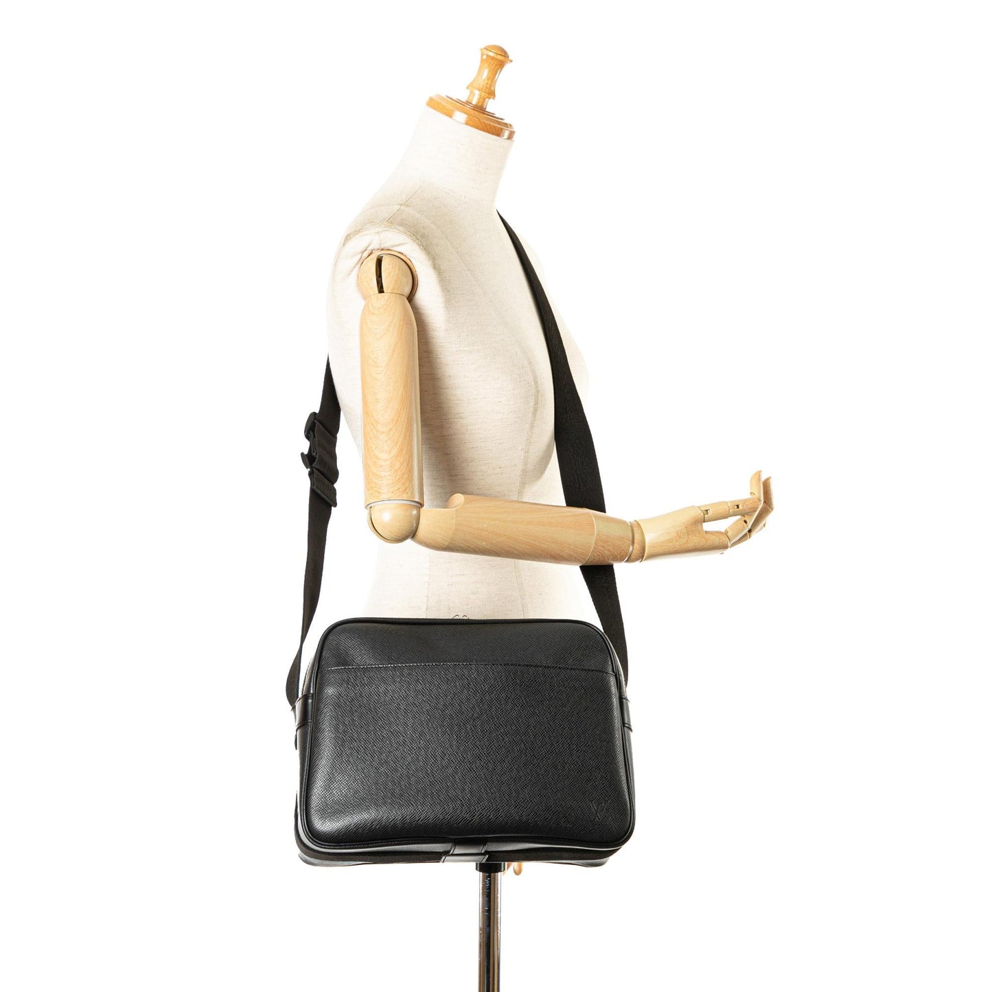 Louis Vuitton Taiga Reporter PM (SHG-f2dwZU)